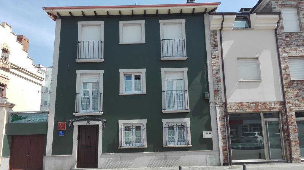 Apartamentos Casa Germana Tapia De Casariego Exterior photo
